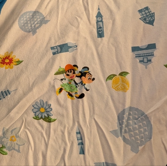 Disney bundle - Picture 2 of 5